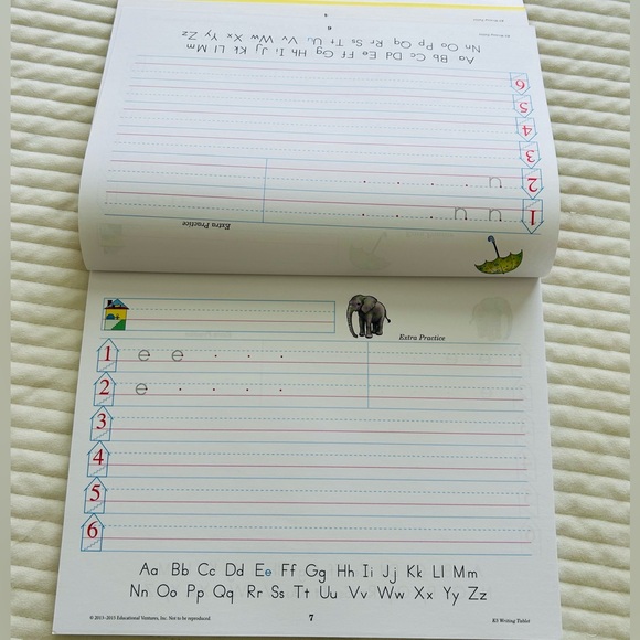 Abeka K5 Manuscript Formation Writing Tablet and Mini Alphabet Flash Cards - Picture 3 of 4